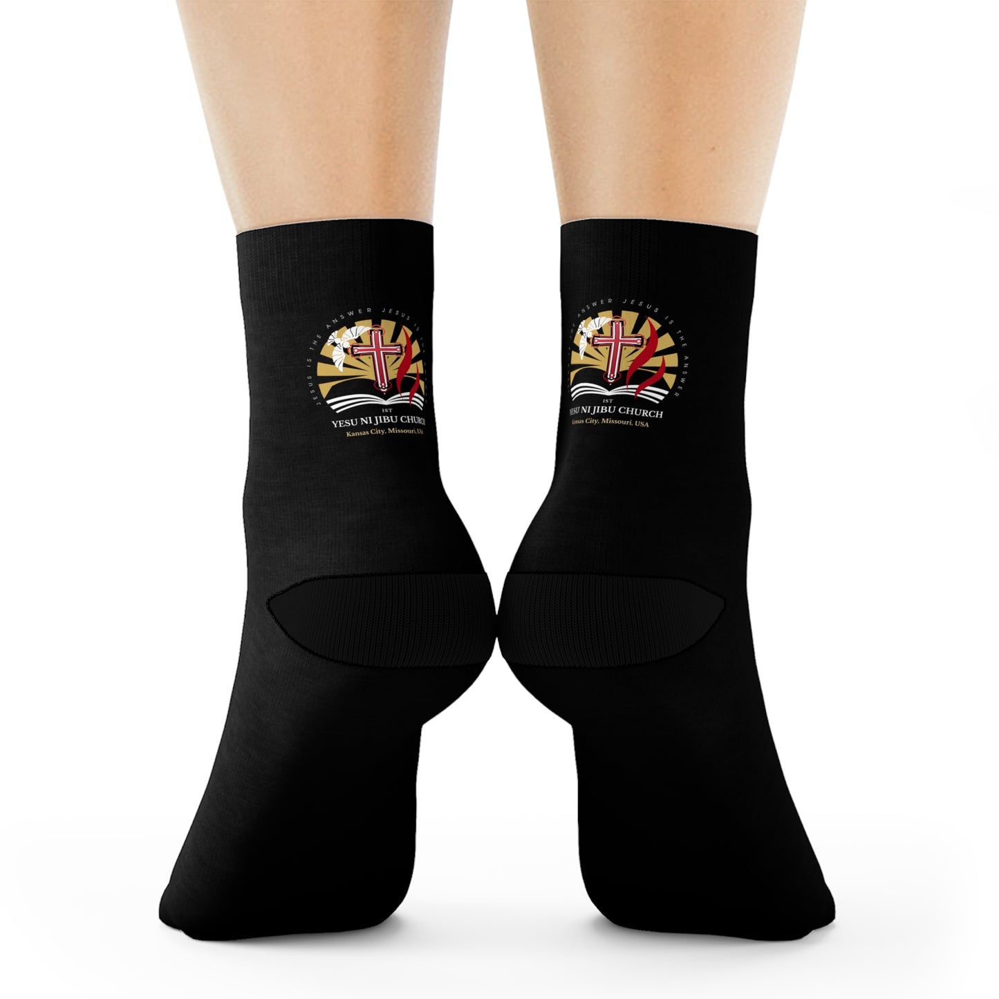 Yesu ni Jibu Crew Socks